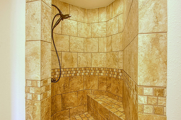 801 Brooks Ave (030)