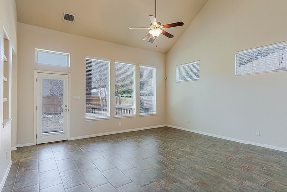 9923 Jon Boat Way (018)
