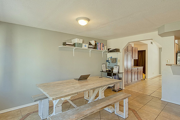 801 Brooks Ave (016)