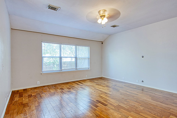 8110 Rosespur Park (019)