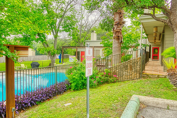 3102 Eisenhauer Rd Unit B11 (039)