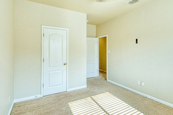 9923 Jon Boat Way (043)