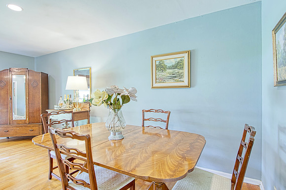 8715 Oak Ledge Dr (014)