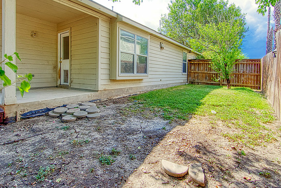 8110 Rosespur Park (041)