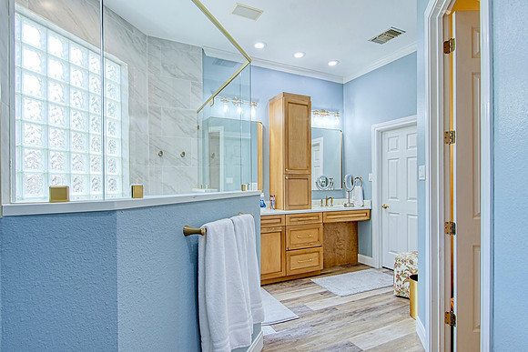 3314 Falling Brook (023)