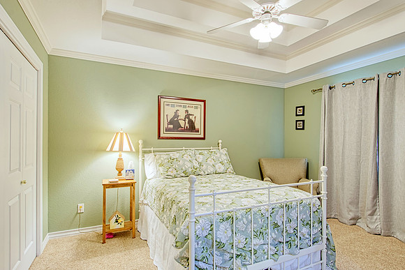 3314 Falling Brook (037)