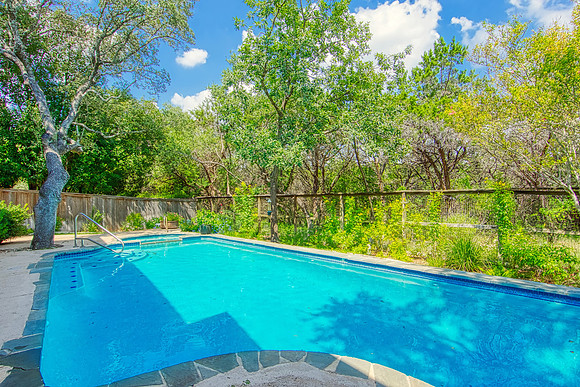 3314 Falling Brook (048)