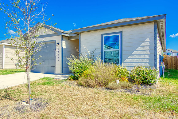 10939 Delight Grove (002)