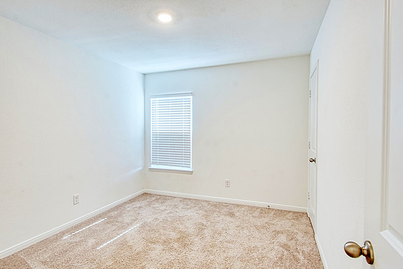 10939 Delight Grove (010)