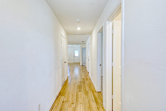 10939 Delight Grove (003)