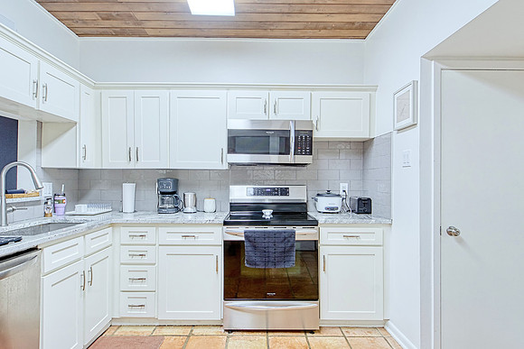 3102 Eisenhauer Rd Unit B11 (011)