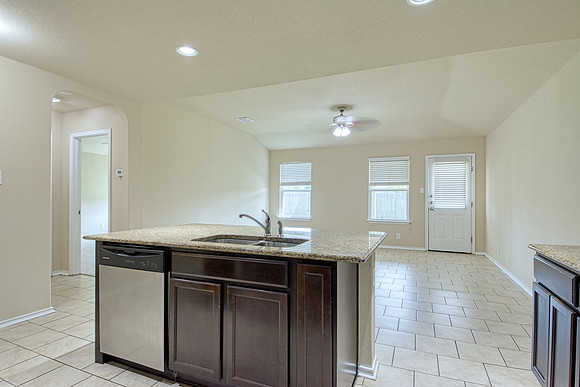 10814 Arkey Ave (013)