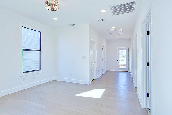 1111 North Palmetto Ave (026)