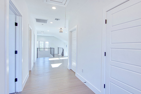 1111 North Palmetto Ave (028)