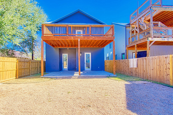 1111 North Palmetto Ave (044)