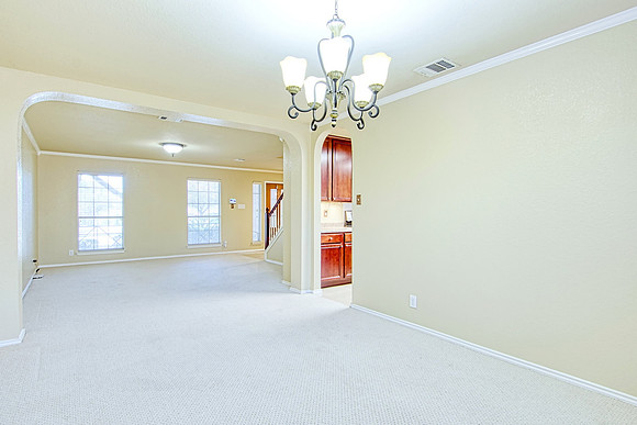9008 Priviledge Point (010)