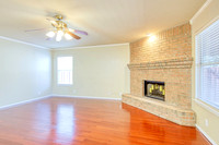 9008 Priviledge Point (017)