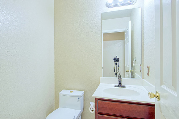 9008 Priviledge Point (021)