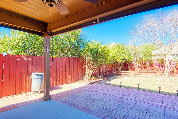 9008 Priviledge Point (039)