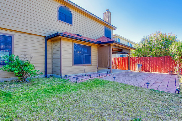 9008 Priviledge Point (042)