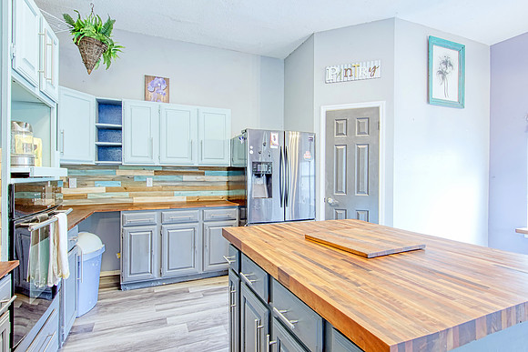 14014 Shire Oak (020)