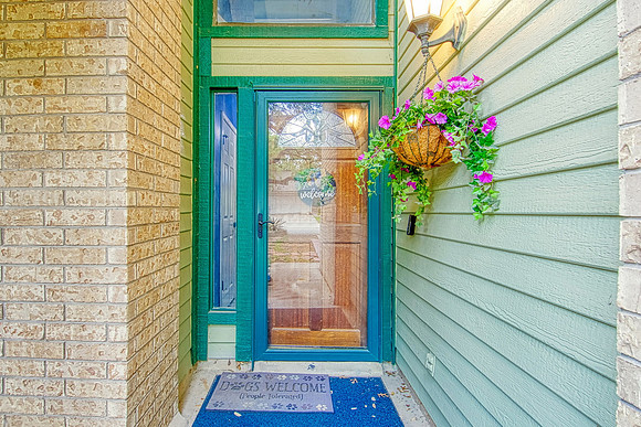 14014 Shire Oak (004)