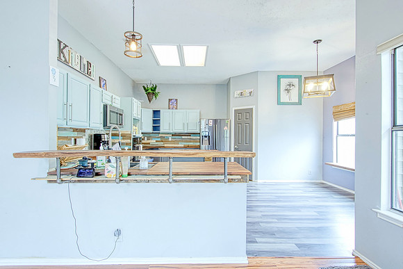 14014 Shire Oak (017)