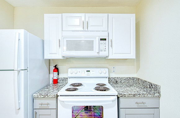 11843 Braesview U-814 (011)