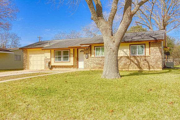 801 Brooks Ave (002)