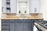 1204 W Kings Hwy (010)