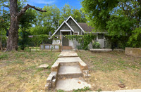 1204 W Kings Hwy (001)