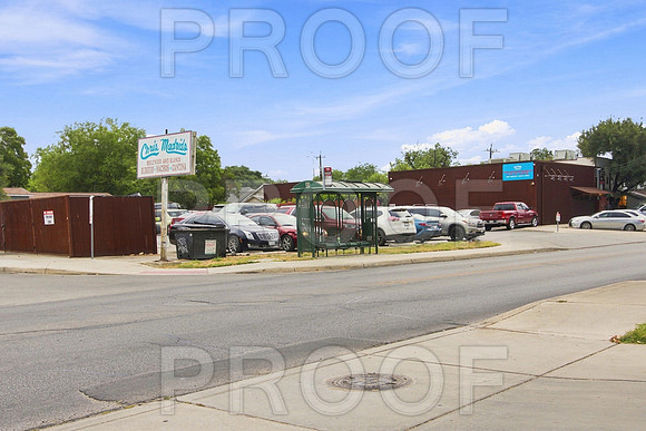 1204 W Kings Hwy (028)