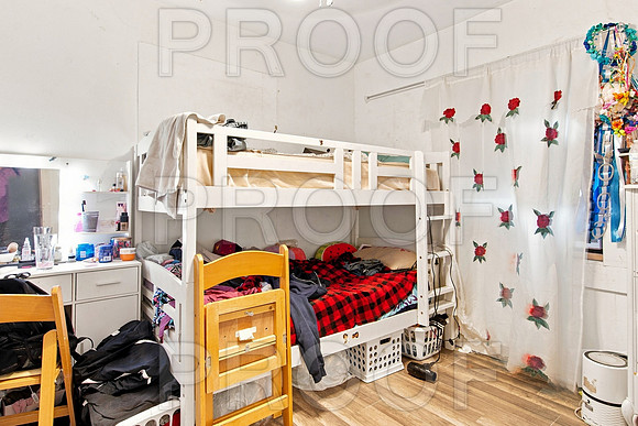 1204 W Kings Hwy (017)