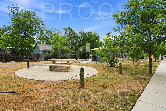 1204 W Kings Hwy (022)