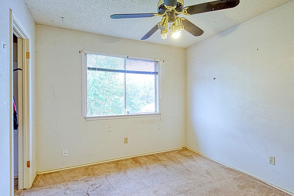 15005 Baycliff (024)