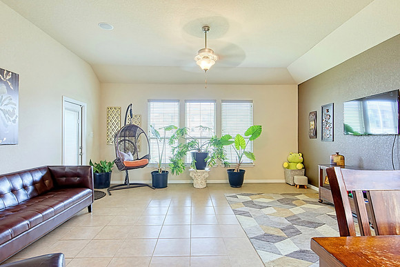 7046 Zuma Beach (013) MLS