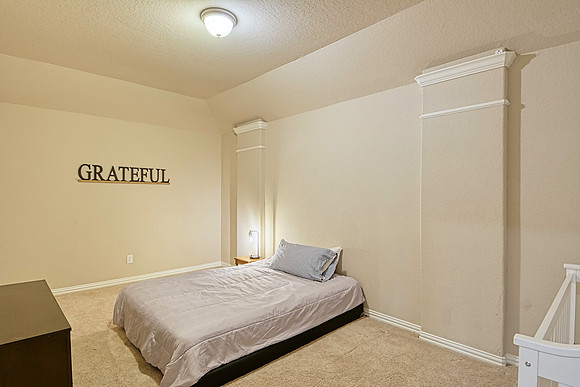 8104 Robin Gate (037)