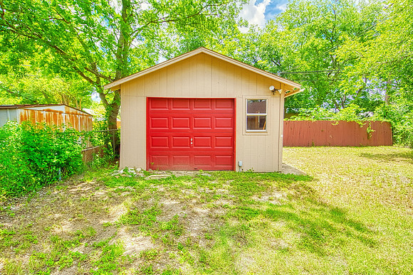 520 Wright Ave (022)