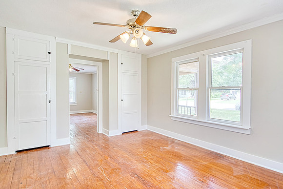 520 Wright Ave (011)