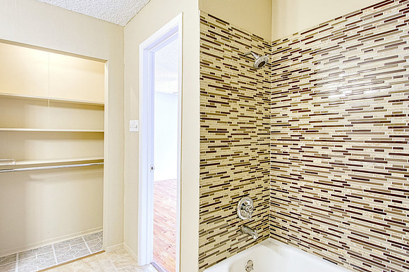8117 Scottshill (024)