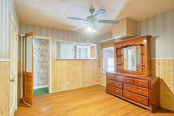 412 Drake Ave (019)