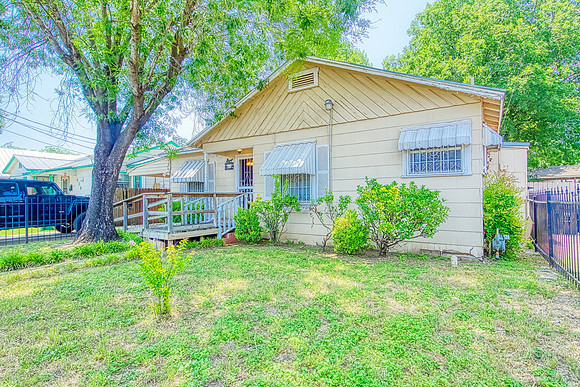 412 Drake Ave (002)