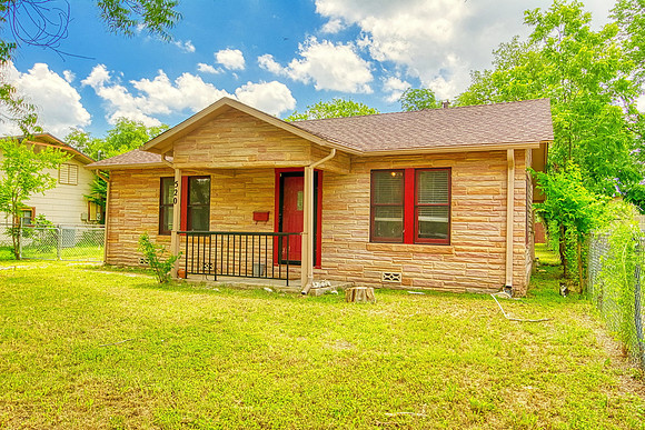 520 Wright Ave (003)