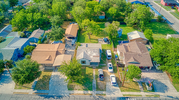 415 W Southcross-MLS (008)