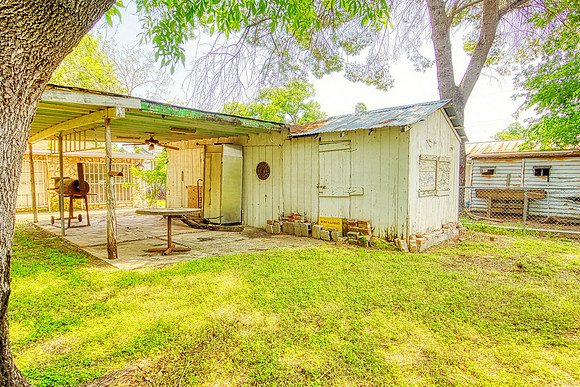 412 Drake Ave (036)