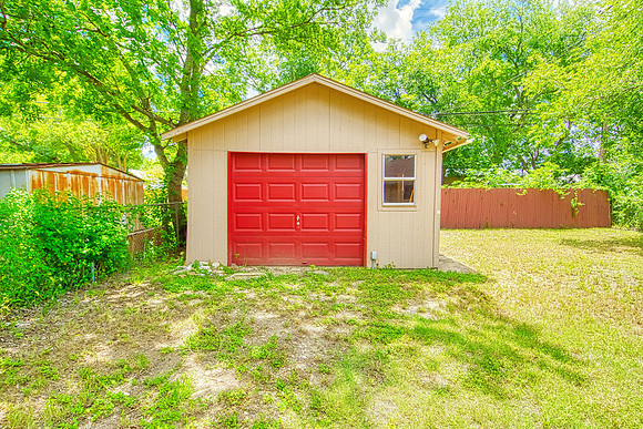 520 Wright Ave (022)