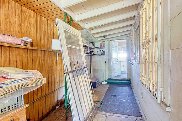 412 Drake Ave (015)