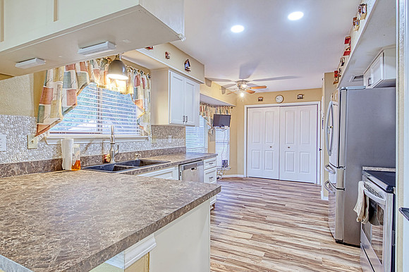 15005 Baycliff (010)