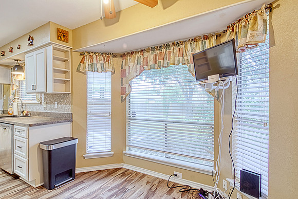 15005 Baycliff (015)