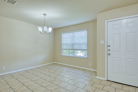 10814 Arkey Ave (007)
